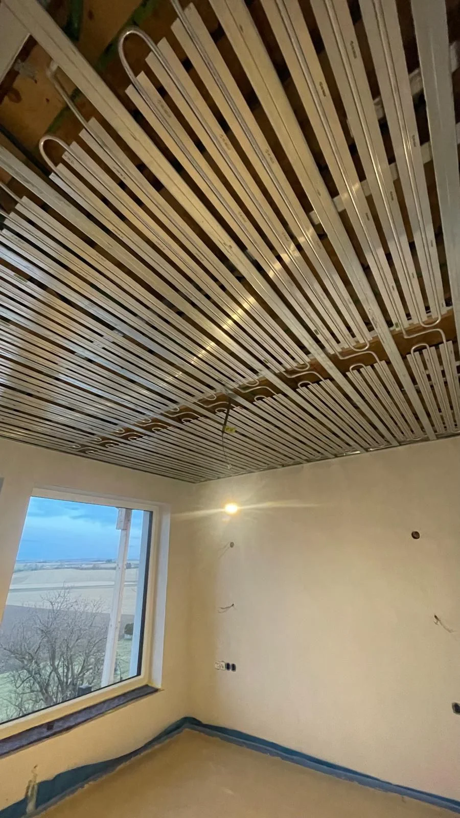 Kühl- und Akustikdecke